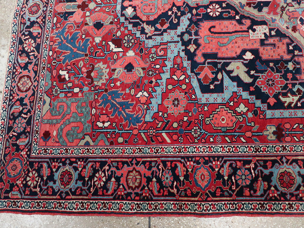Antique Persian Heriz Accent Rug, No.33044 - Gss