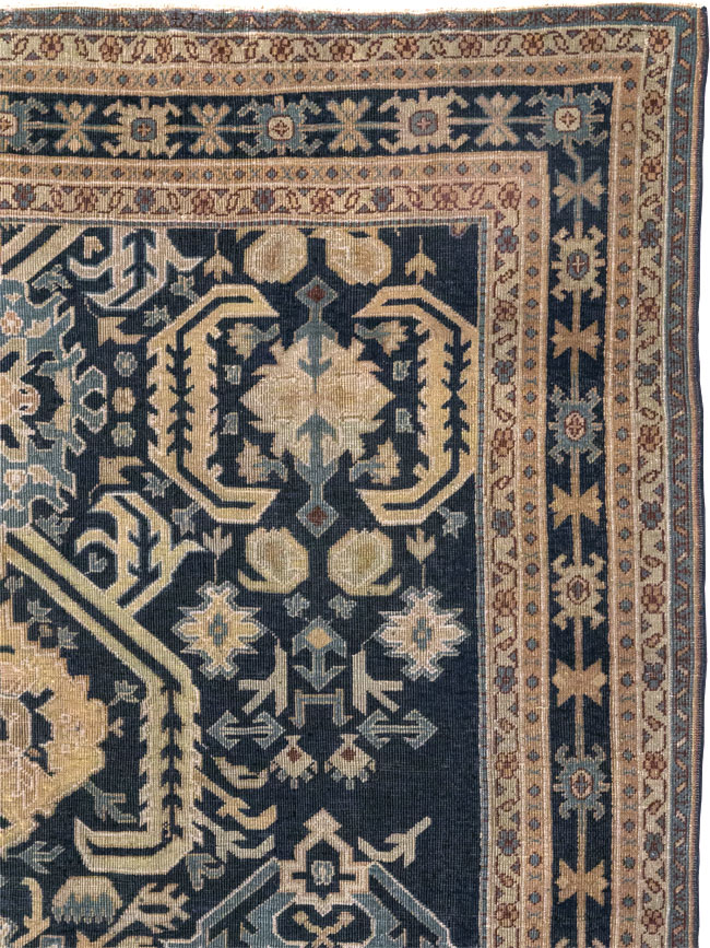 Vintage Indian Lahore Accent Rug, No.33046 - Gss