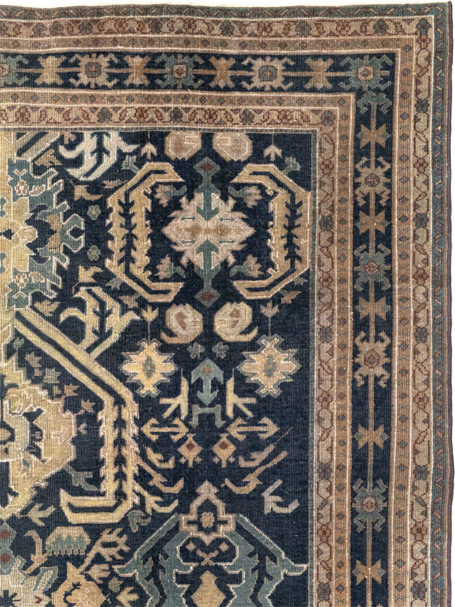 Vintage Indian Lahore Accent Rug, No.33046 - Gss