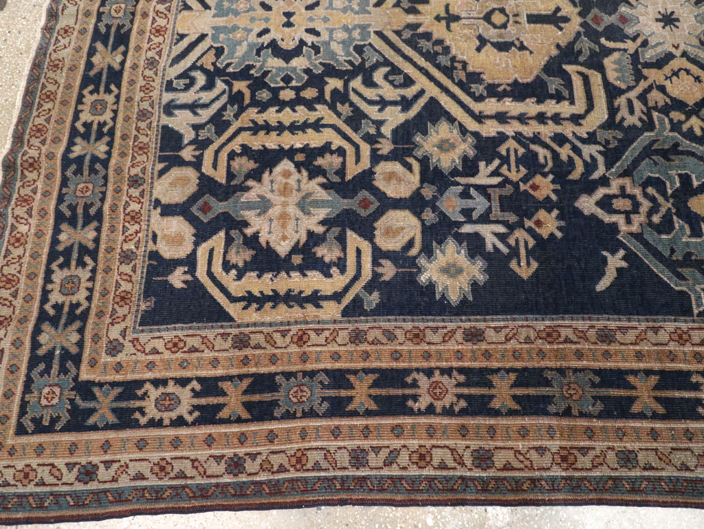 Vintage Indian Lahore Accent Rug, No.33046 - Gss