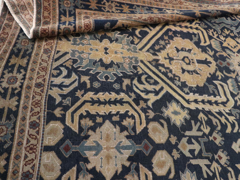 Vintage Indian Lahore Accent Rug, No.33046 - Gss