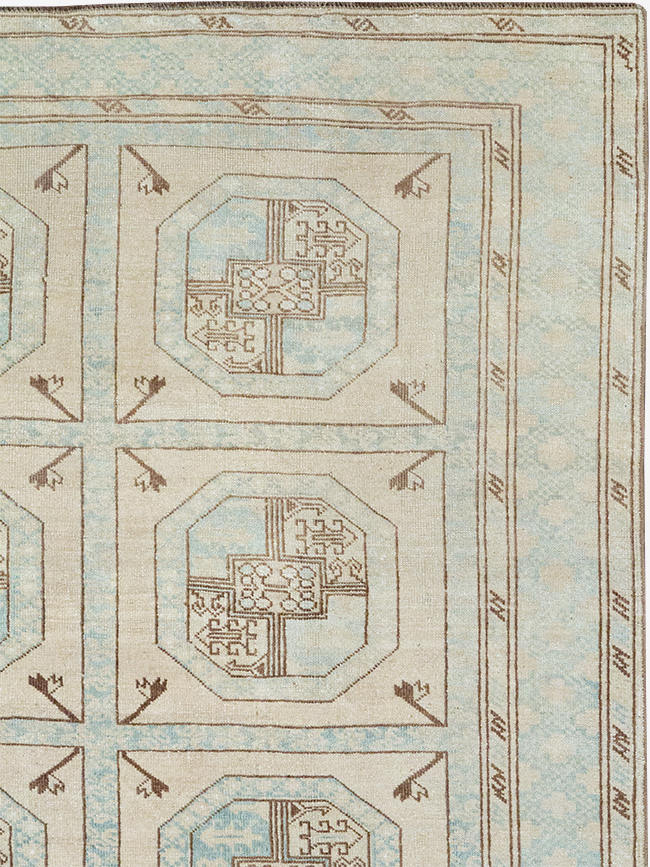 Vintage Turkish Anatolian Accent Rug, No.33049 - Gss