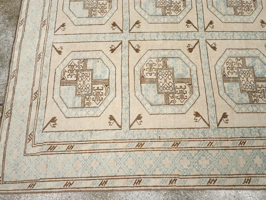 Vintage Turkish Anatolian Accent Rug, No.33049 - Gss