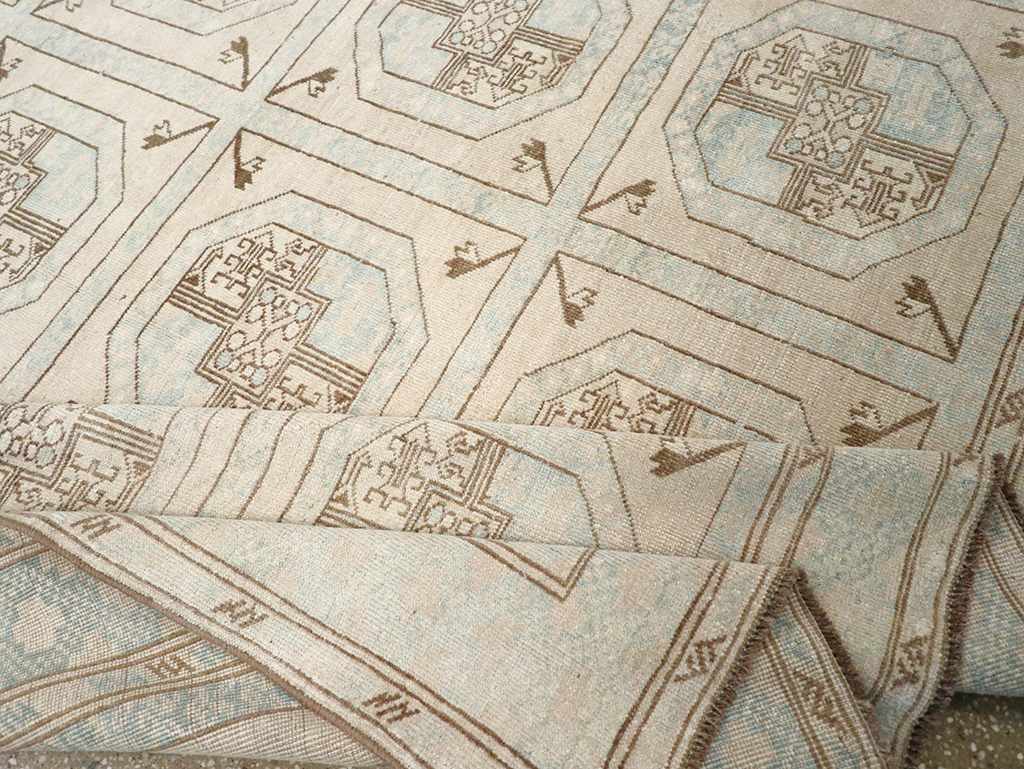 Vintage Turkish Anatolian Accent Rug, No.33049 - Gss