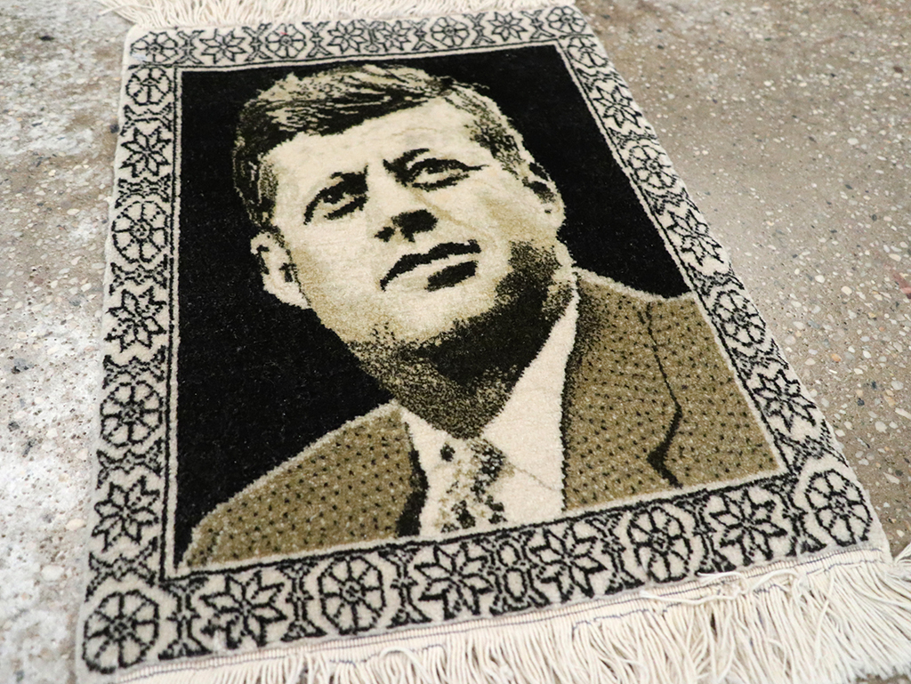 Vintage Persian Tabriz Pictorial Rug, No.33066 - Gss