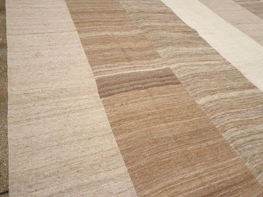 Vintage Turkish Flatweave Kilim Square Large Room Size Carpet, No.33101 - Gss