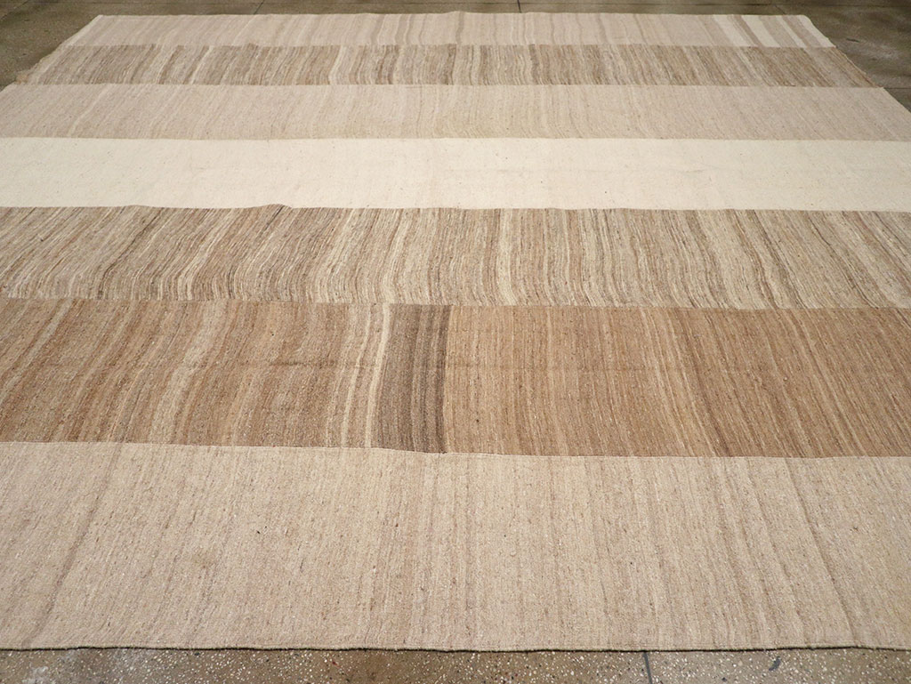 Vintage Turkish Flatweave Kilim Square Large Room Size Carpet, No.33101 - Gss