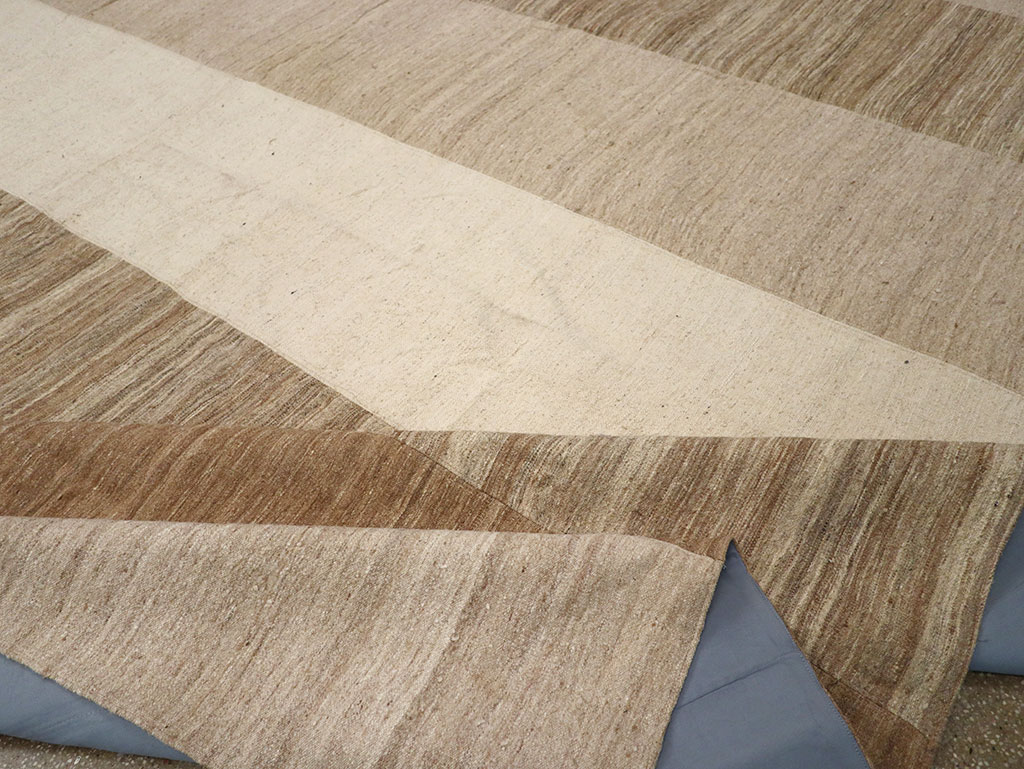 Vintage Turkish Flatweave Kilim Square Large Room Size Carpet, No.33101 - Gss