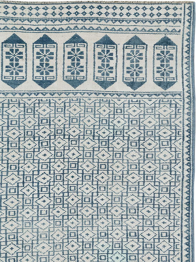 Vintage Turkish Flatweave Kilim Long and Narrow Carpet, No.33114 - Gss