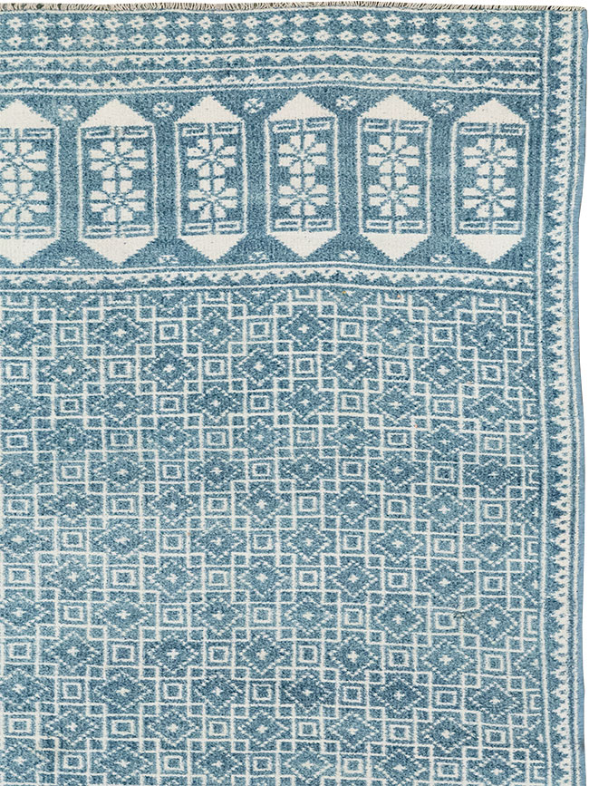 Vintage Turkish Flatweave Kilim Long and Narrow Carpet, No.33114 - Gss