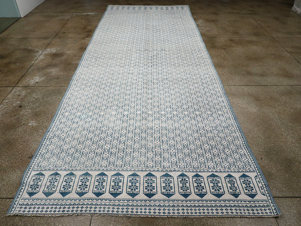 Vintage Turkish Flatweave Kilim Long and Narrow Carpet, No.33114 - Gss