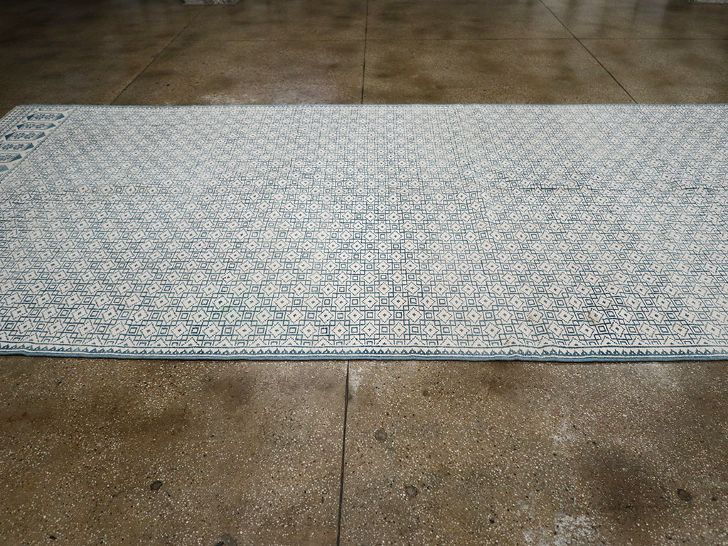 Vintage Turkish Flatweave Kilim Long and Narrow Carpet, No.33114 - Gss