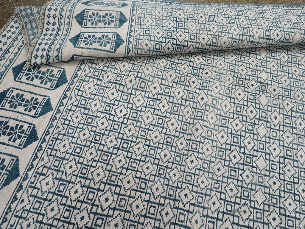 Vintage Turkish Flatweave Kilim Long and Narrow Carpet, No.33114 - Gss