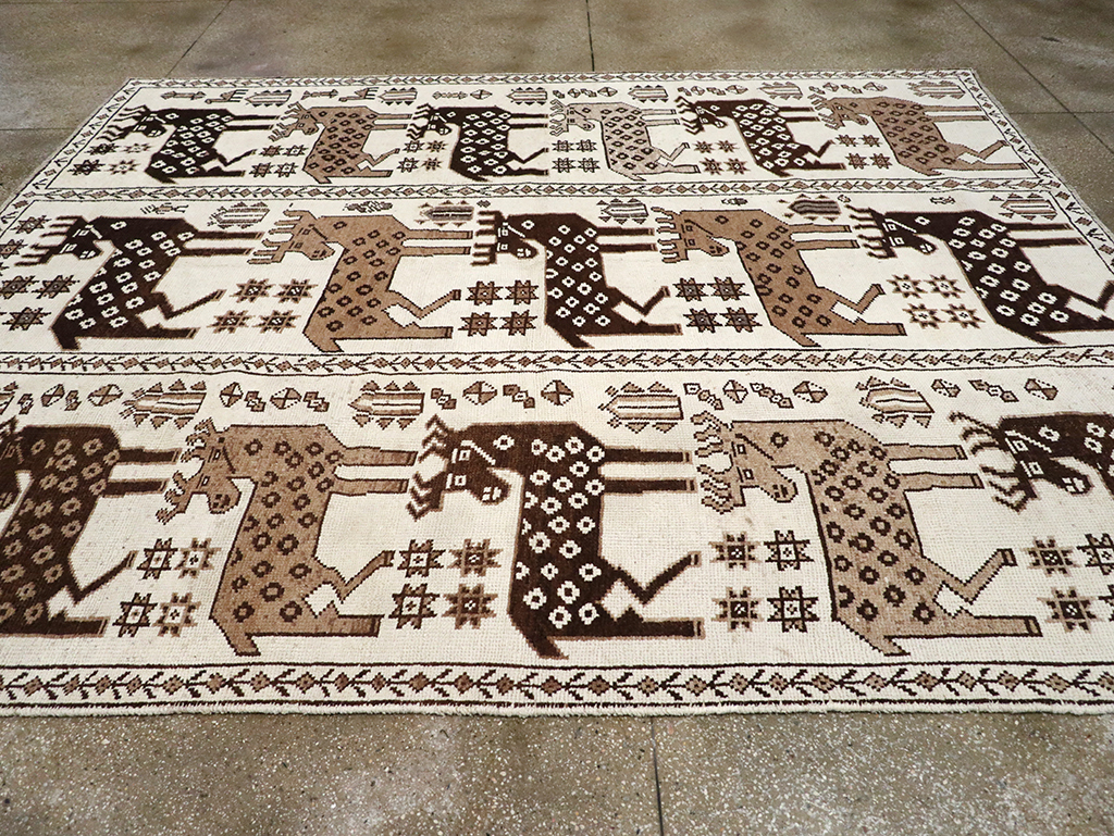 Vintage Turkish Pictorial Room Size Carpet, No.33119 - Gss