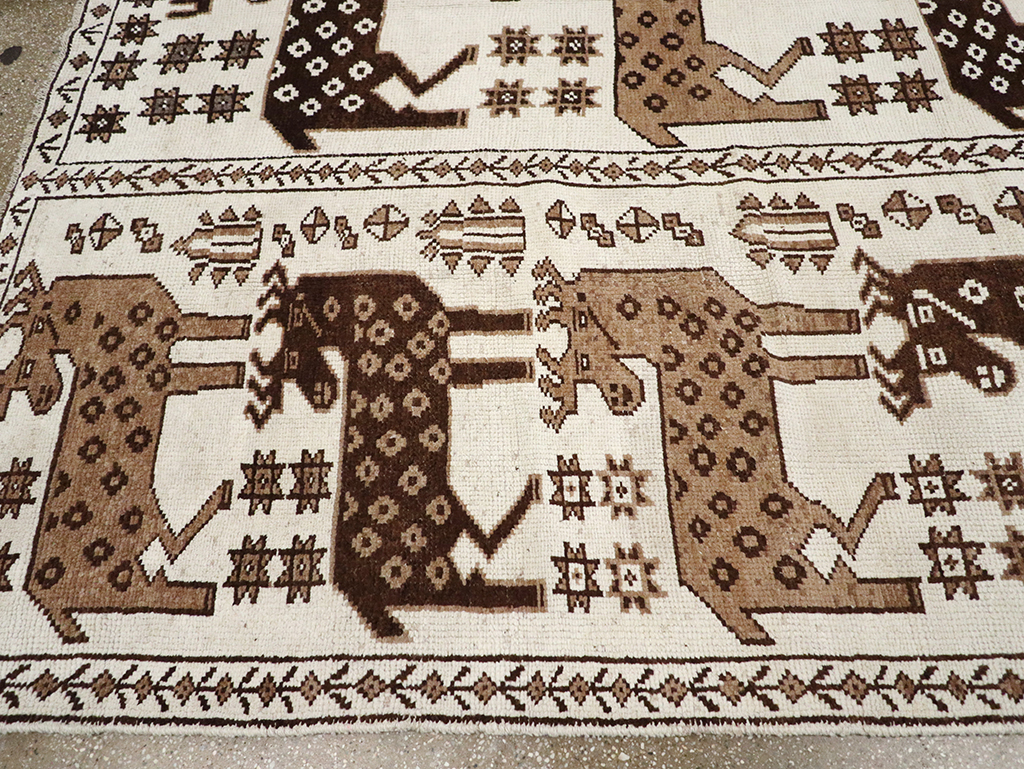 Vintage Turkish Pictorial Room Size Carpet, No.33119 - Gss