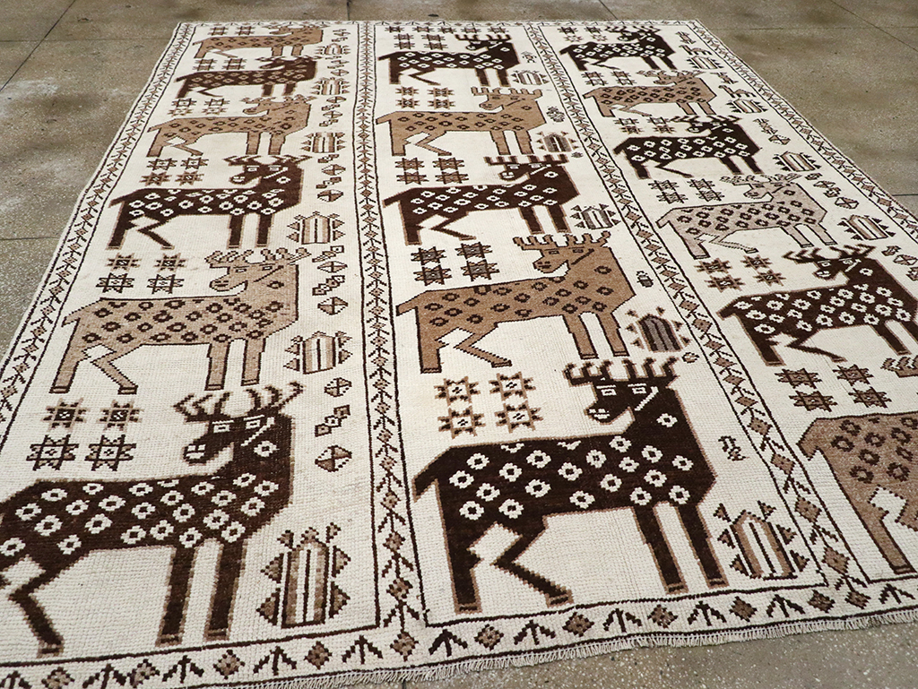 Vintage Turkish Pictorial Room Size Carpet, No.33119 - Gss