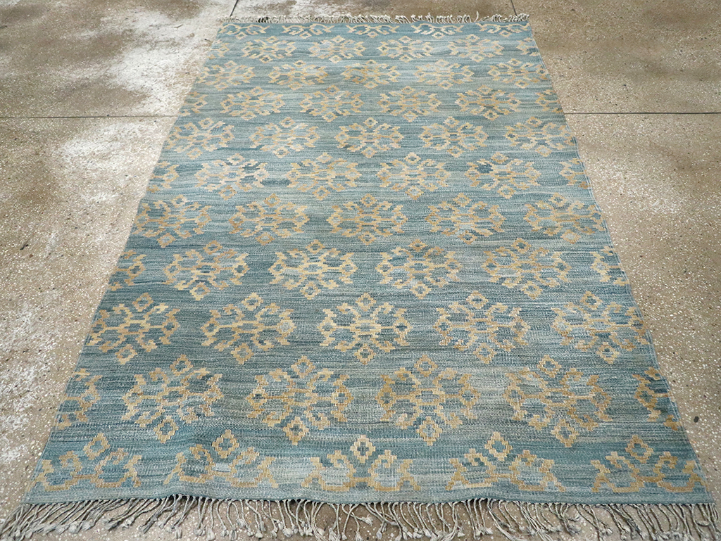 Modern Turkish Flatweave Kilim Accent Rug, No.33124 - Gss