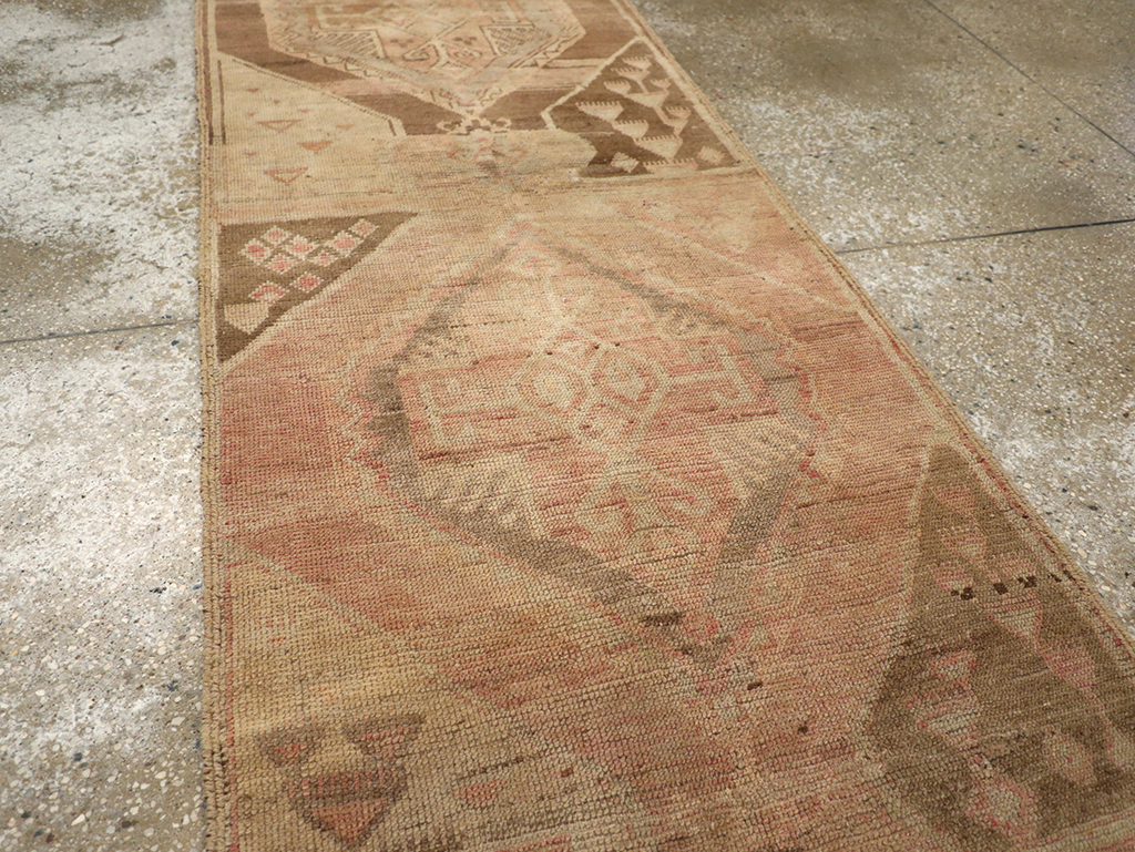 Vintage Turkish Anatolian Runner, No.33132 - Gss