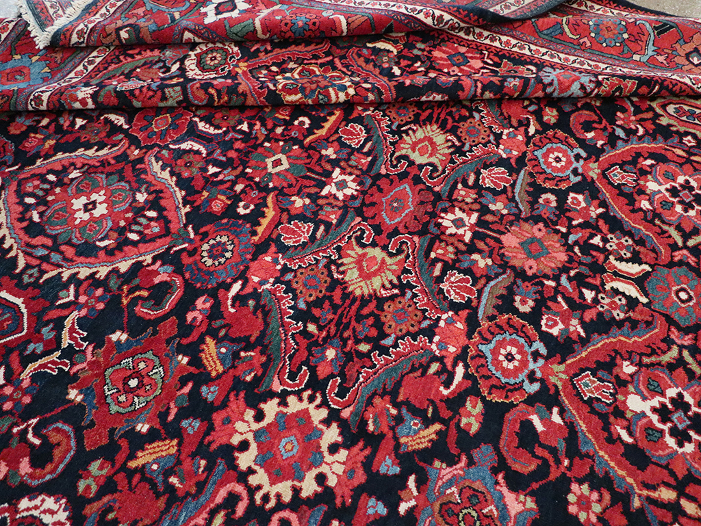 Vintage Persian Mahal Room Size Carpet, No.33140 - Gss