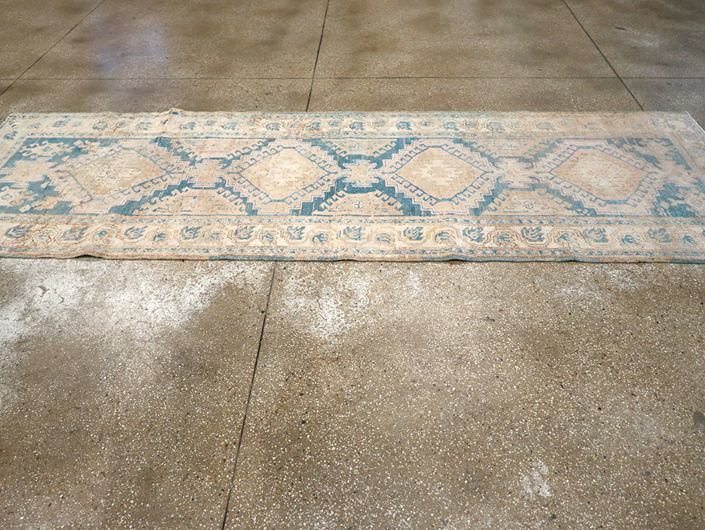 Vintage Persian Heriz Runner, No.33149 - Gss