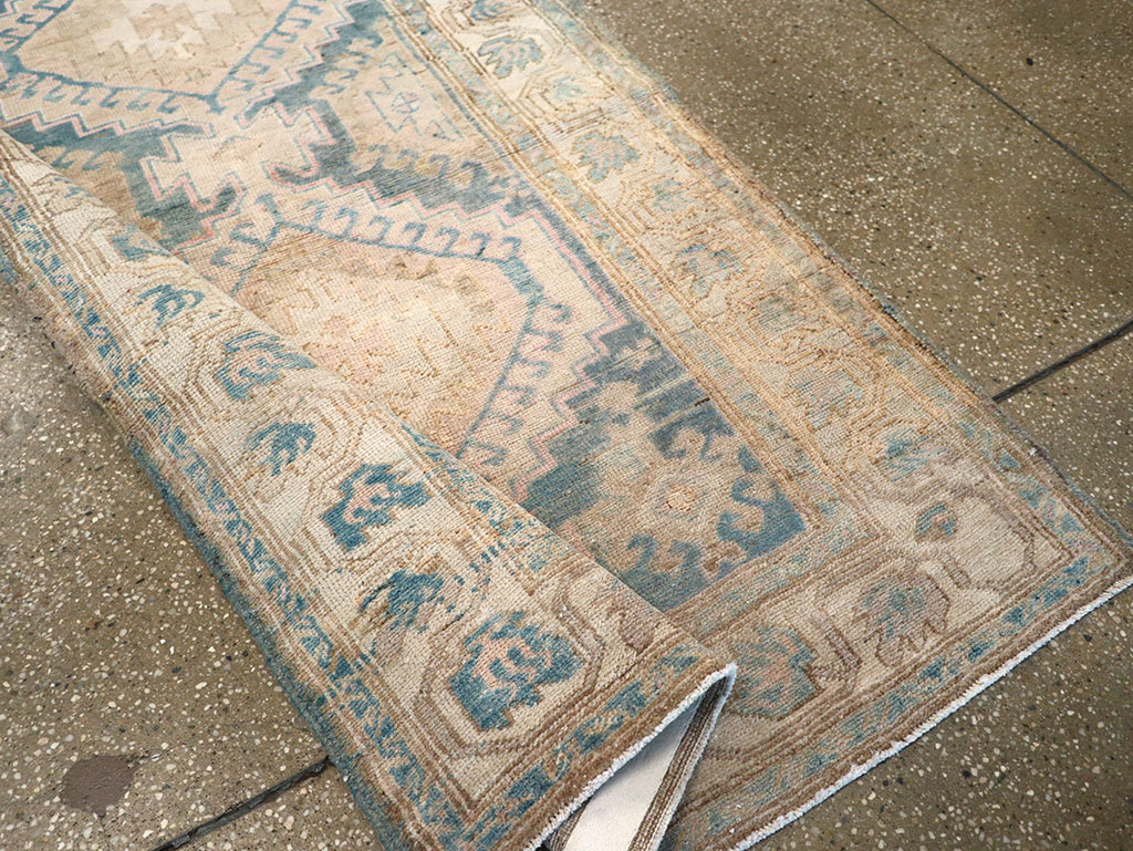 Vintage Persian Heriz Runner, No.33149 - Gss