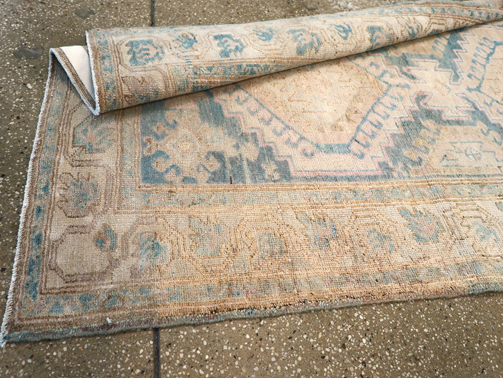 Vintage Persian Heriz Runner, No.33149 - Gss