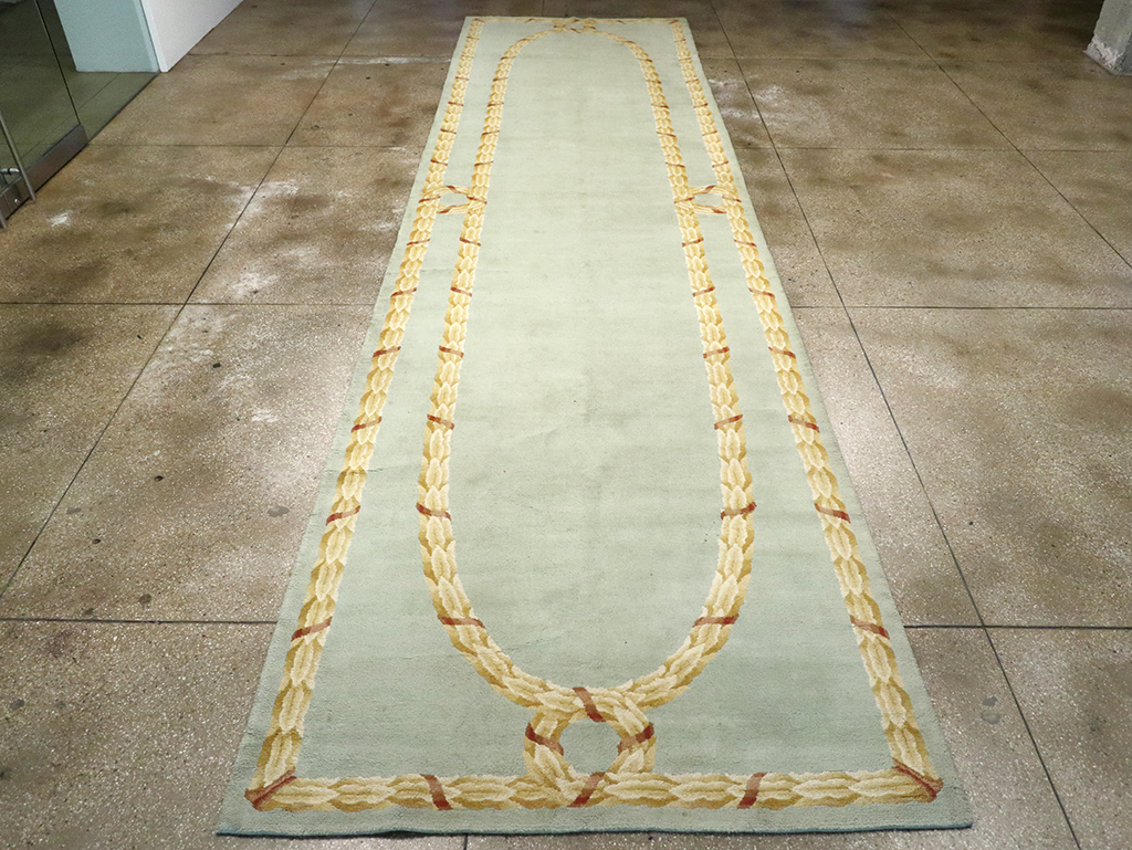 Vintage Spanish European Long Runner, No.33160 - Gss