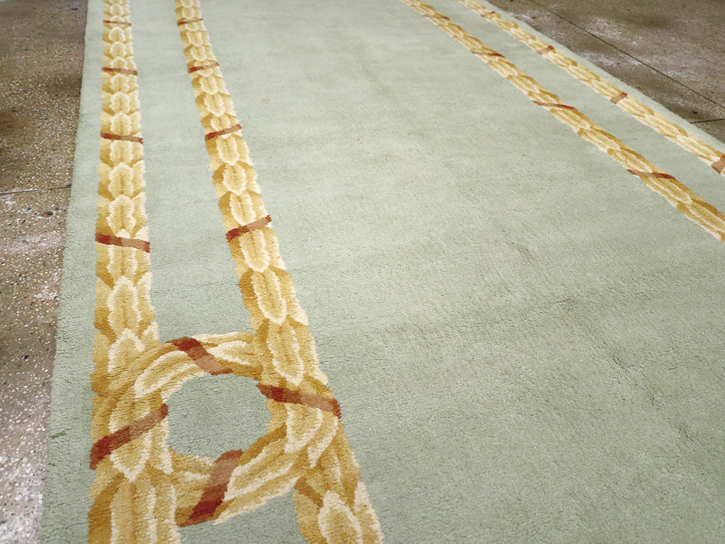 Vintage Spanish European Long Runner, No.33160 - Gss