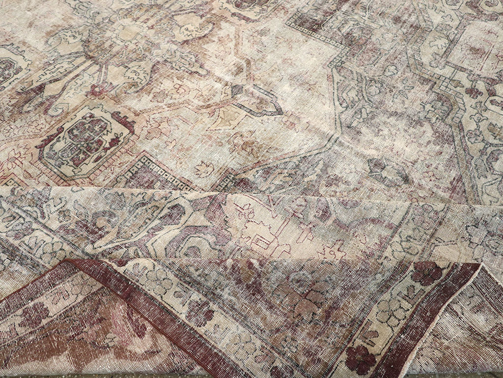 Antique Indian Agra Room Size Carpet, No.33211 - Gss