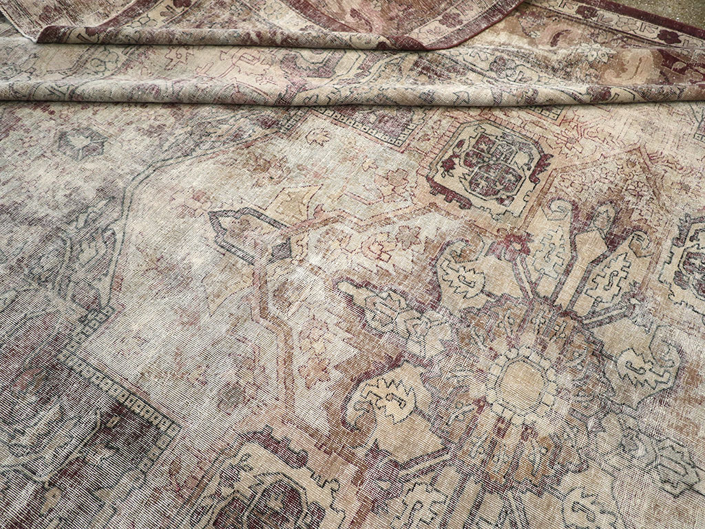 Antique Indian Agra Room Size Carpet, No.33211 - Gss