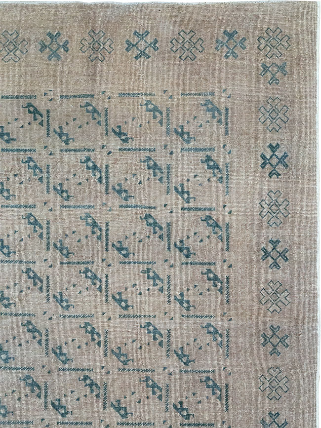 Vintage Turkish Anatolian Room Size Carpet, No.33238 - Gss