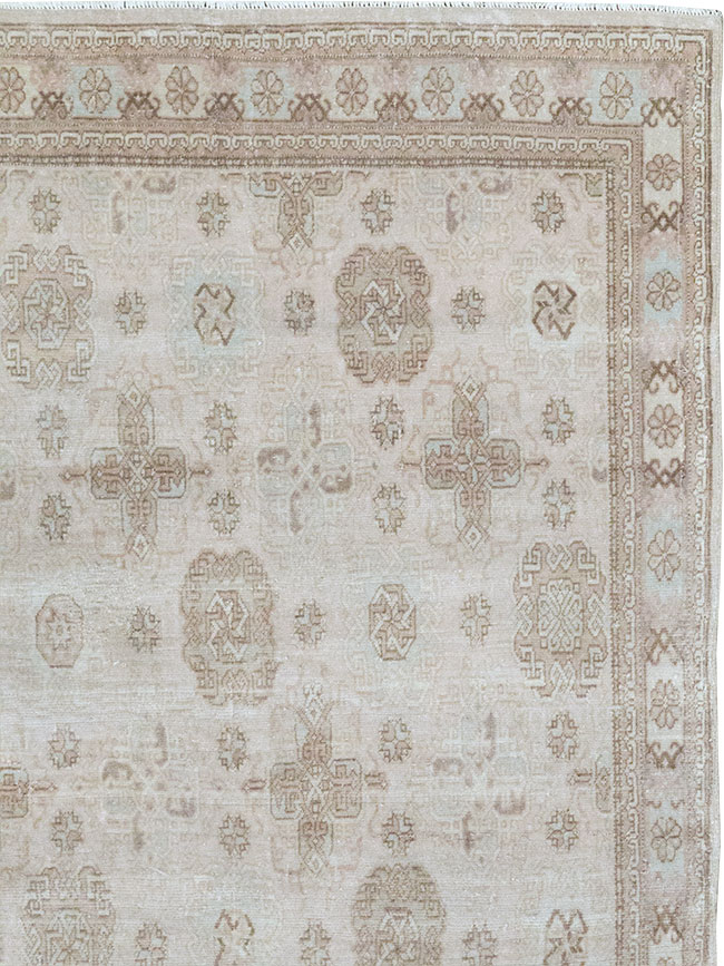 Vintage Turkish Anatolian Accent Rug, No.33246 - Gss