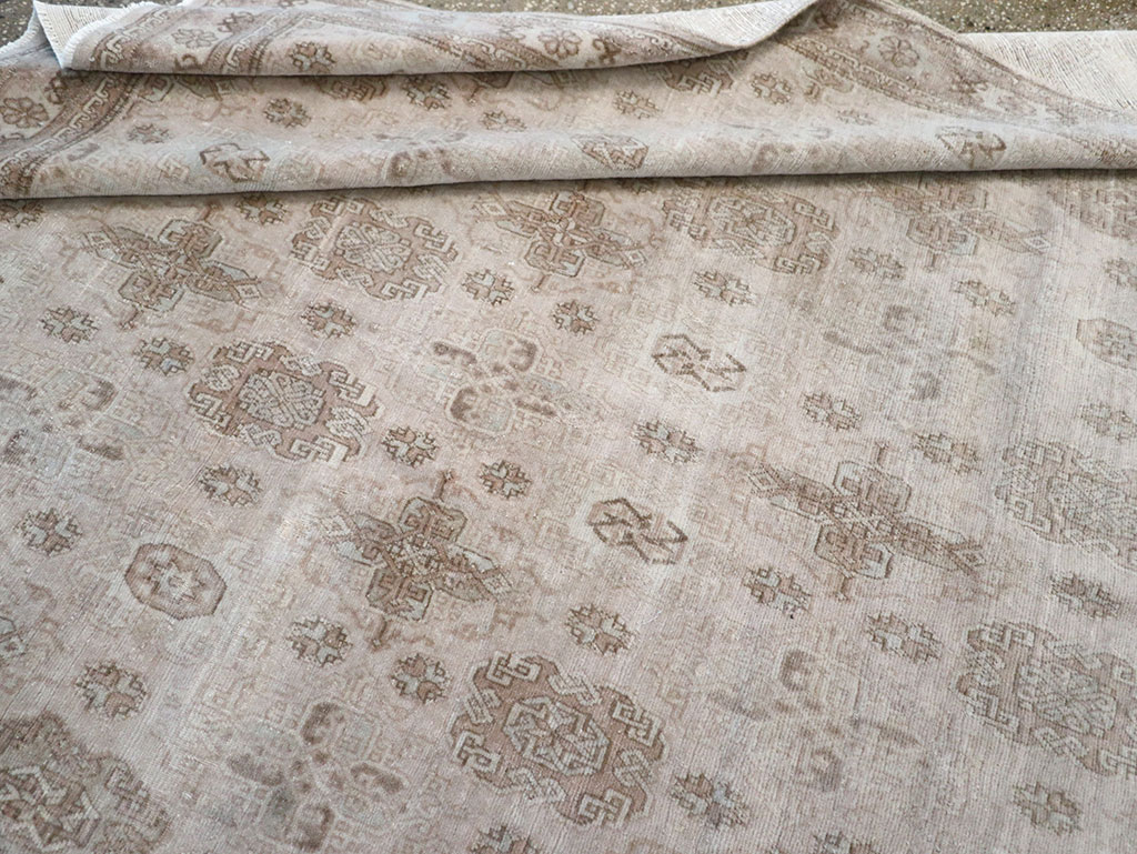 Vintage Turkish Anatolian Accent Rug, No.33246 - Gss