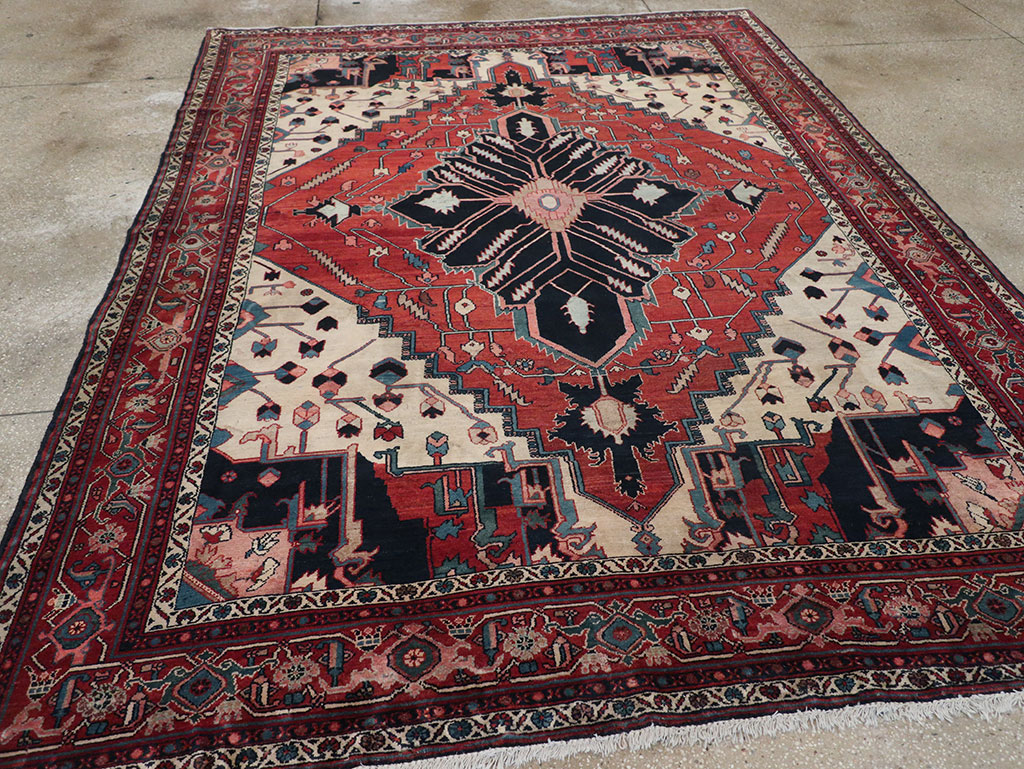 Antique Persian Serapi Accent Carpet, No.33248 - Gss