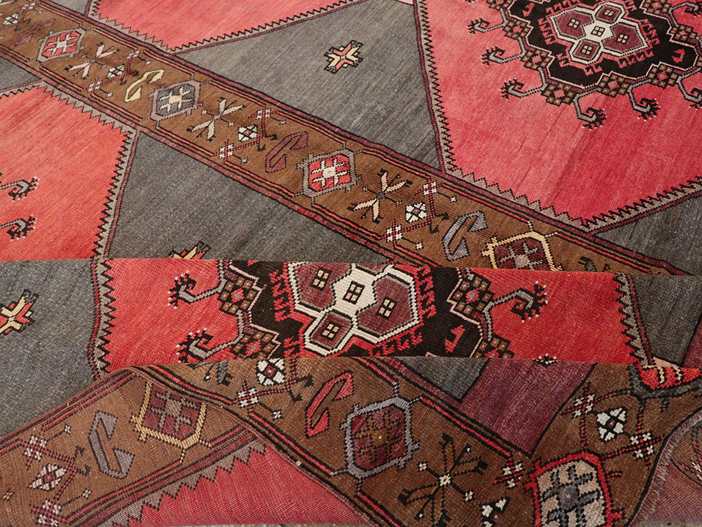 Vintage Turkish Anatolian Room Size Carpet, No.33257 - Gss