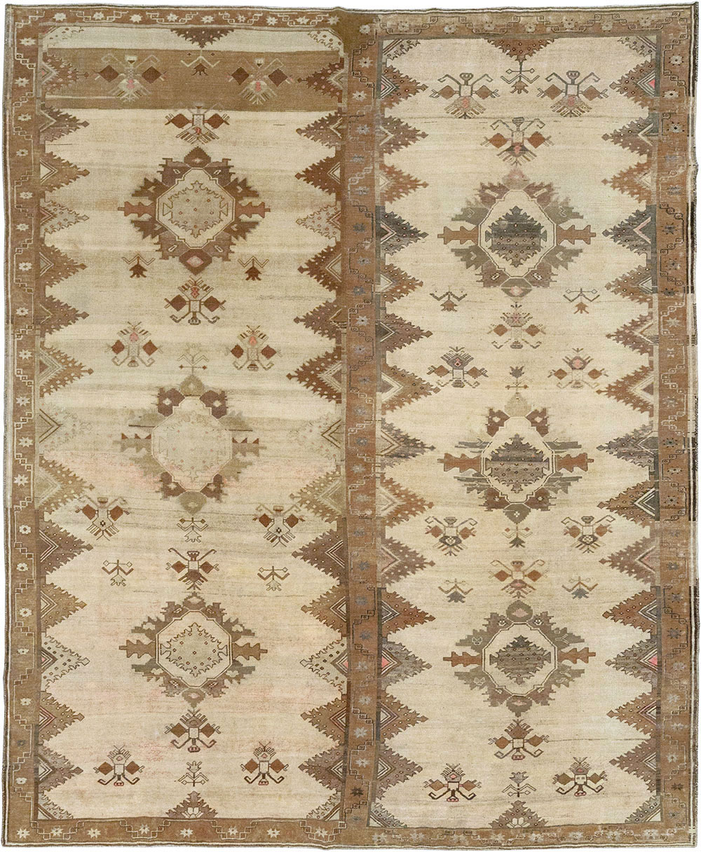 Vintage Turkish Anatolian Room Size Carpet, No.33273 - Gss