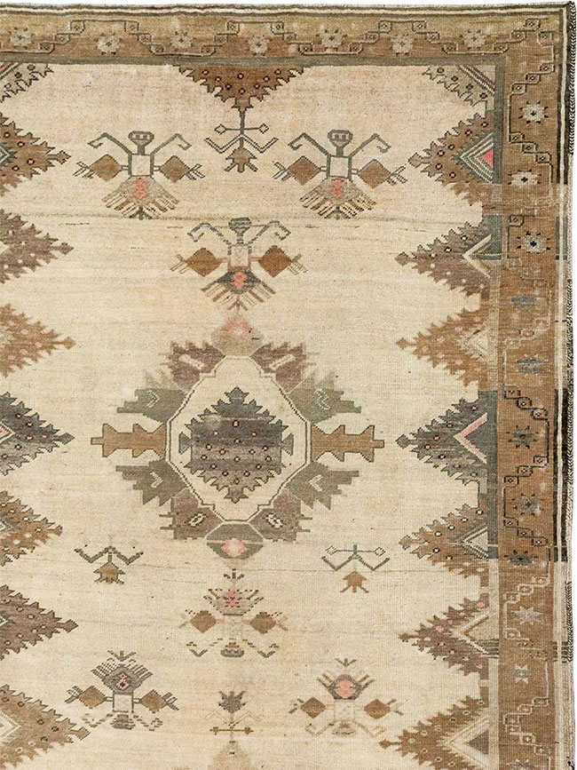 Vintage Turkish Anatolian Room Size Carpet, No.33273 - Gss