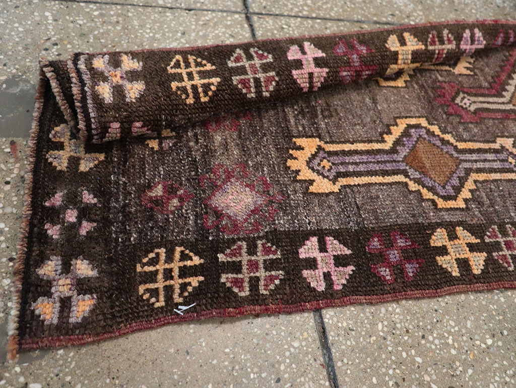 Vintage Turkish Anatolian Runner, No.33274 - Gss