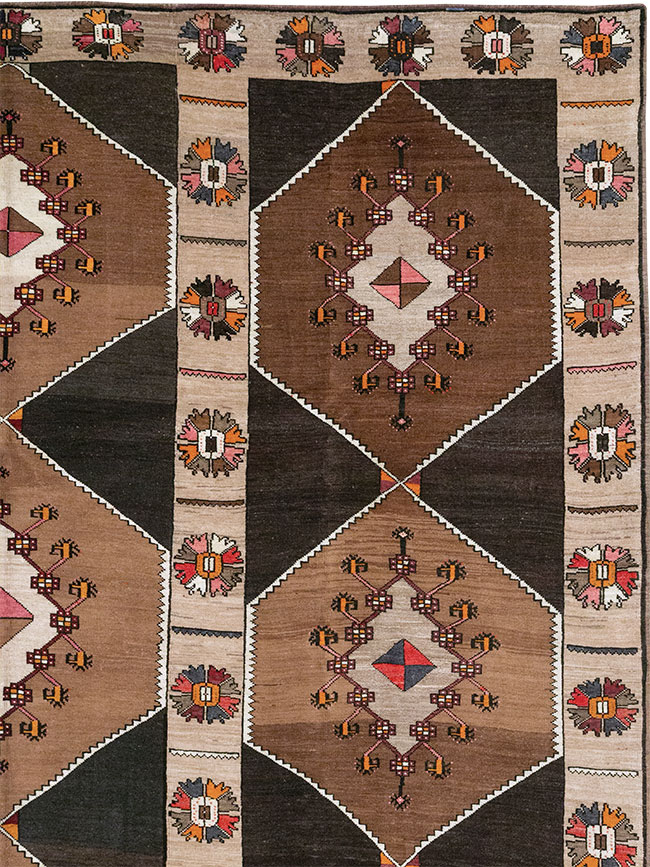 Vintage Turkish Anatolian Room Size Carpet, No.33275 - Gss