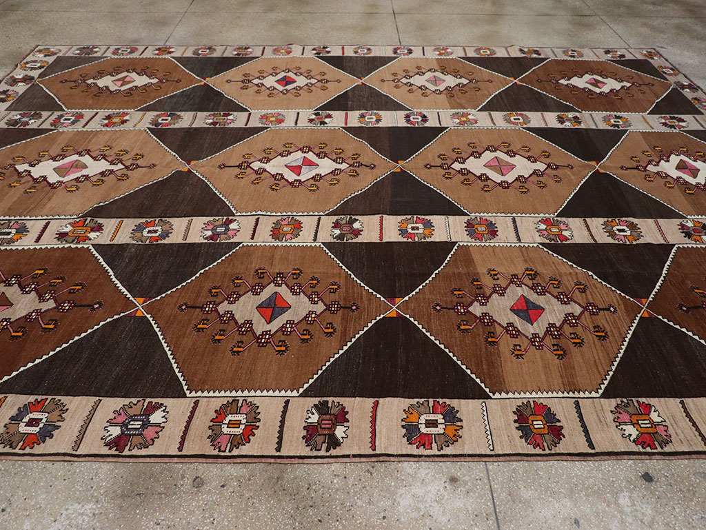 Vintage Turkish Anatolian Room Size Carpet, No.33275 - Gss