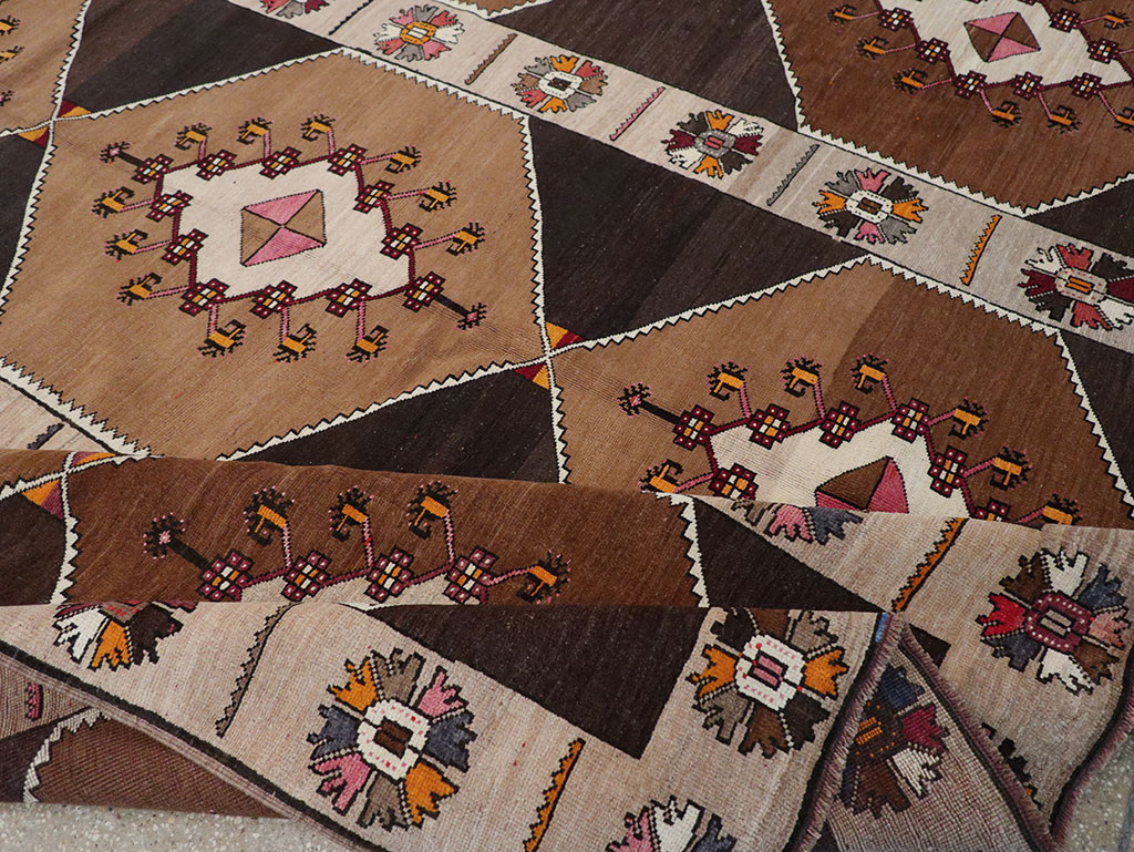 Vintage Turkish Anatolian Room Size Carpet, No.33275 - Gss