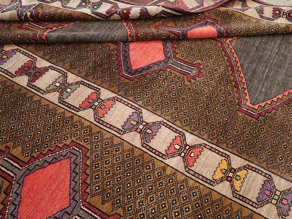 Vintage Turkish Anatolian Room Size Carpet, No.33276 - Gss