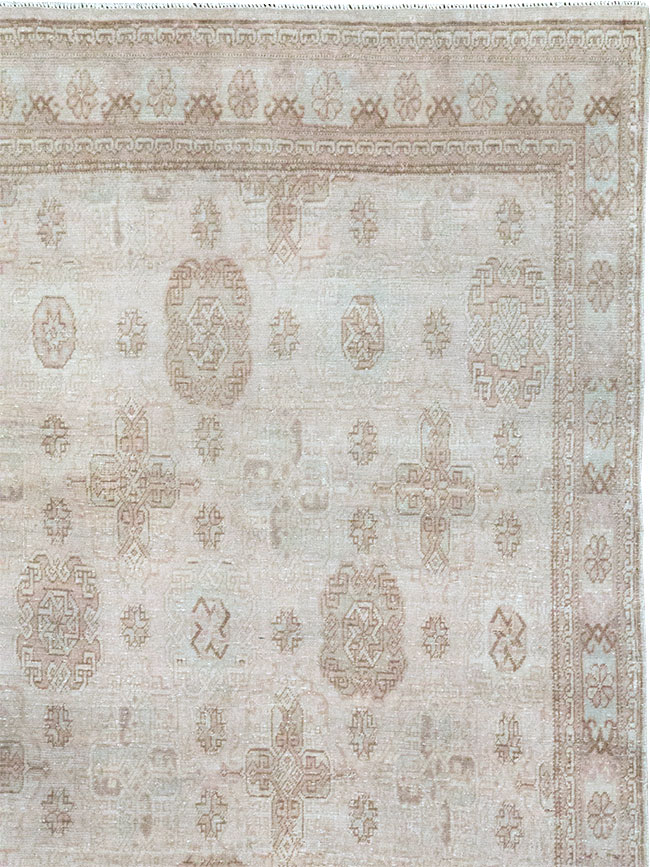 Vintage Turkish Anatolian Accent Rug, No.33278 - Gss