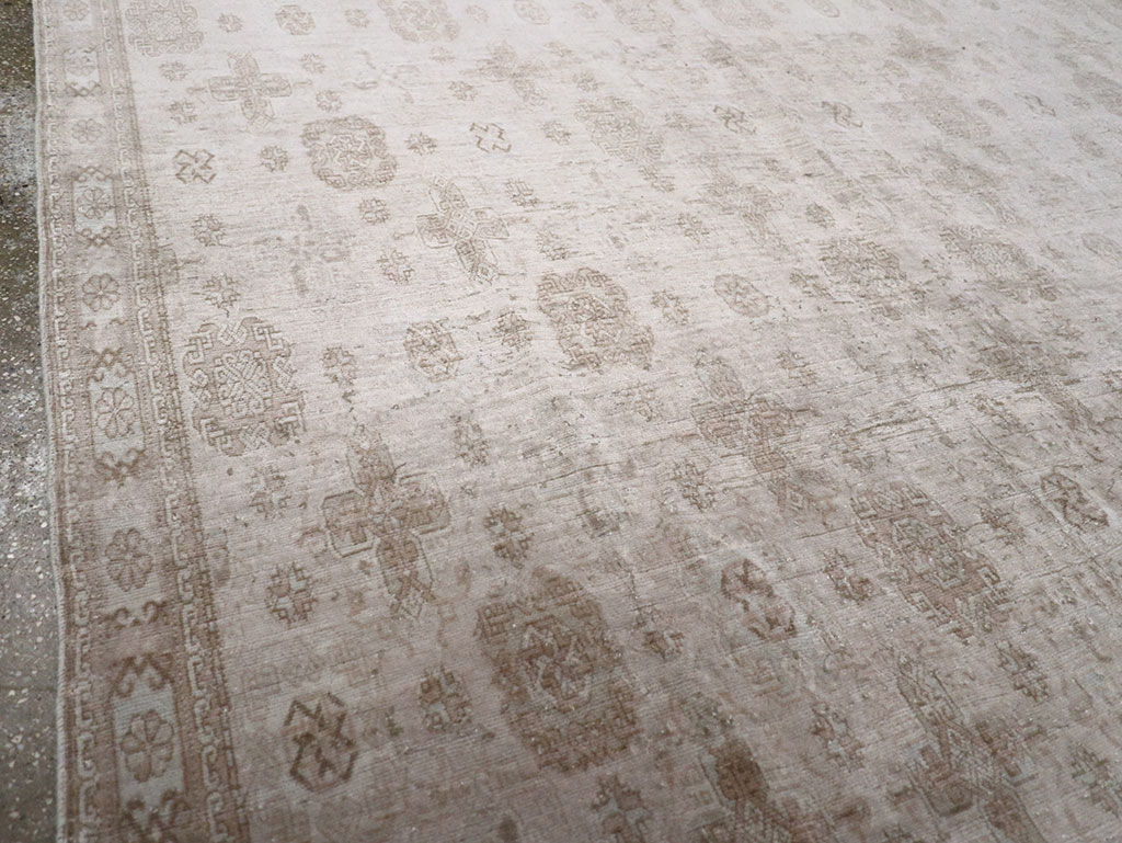 Vintage Turkish Anatolian Accent Rug, No.33278 - Gss