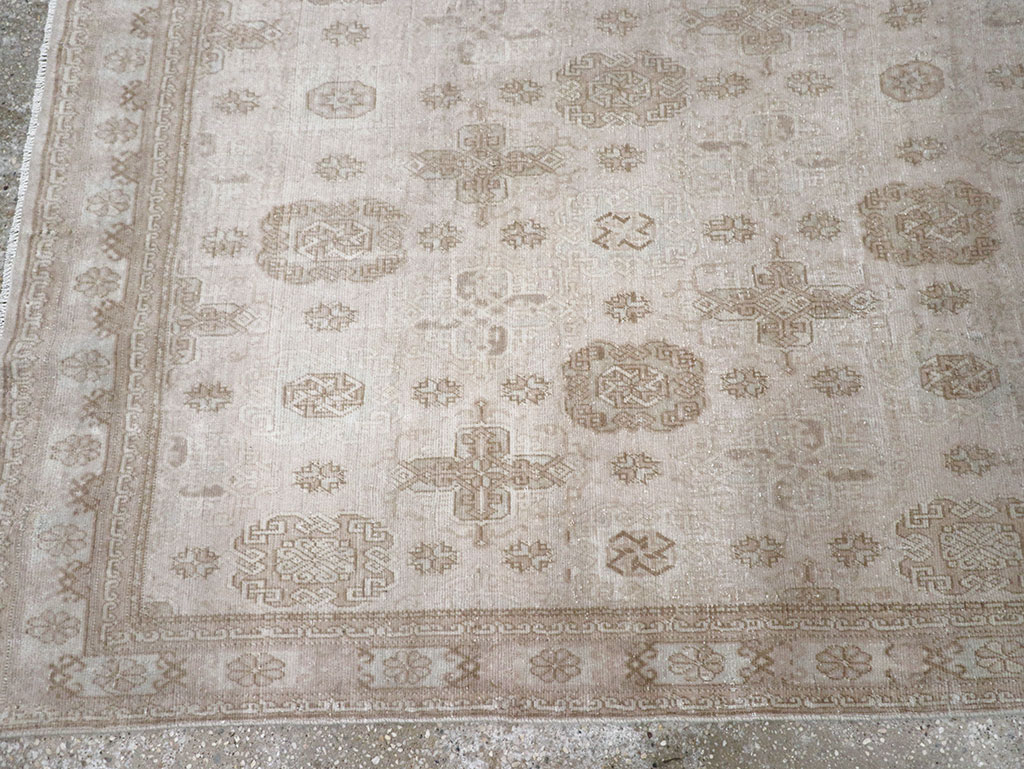 Vintage Turkish Anatolian Accent Rug, No.33278 - Gss