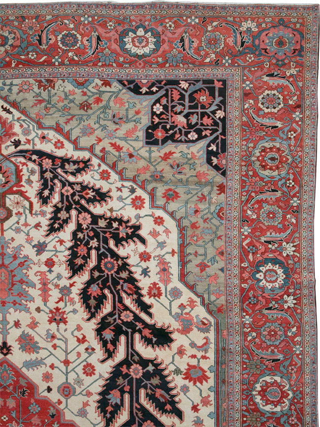 Antique Persian Serapi Oversize Carpet, No.33297 - Gss
