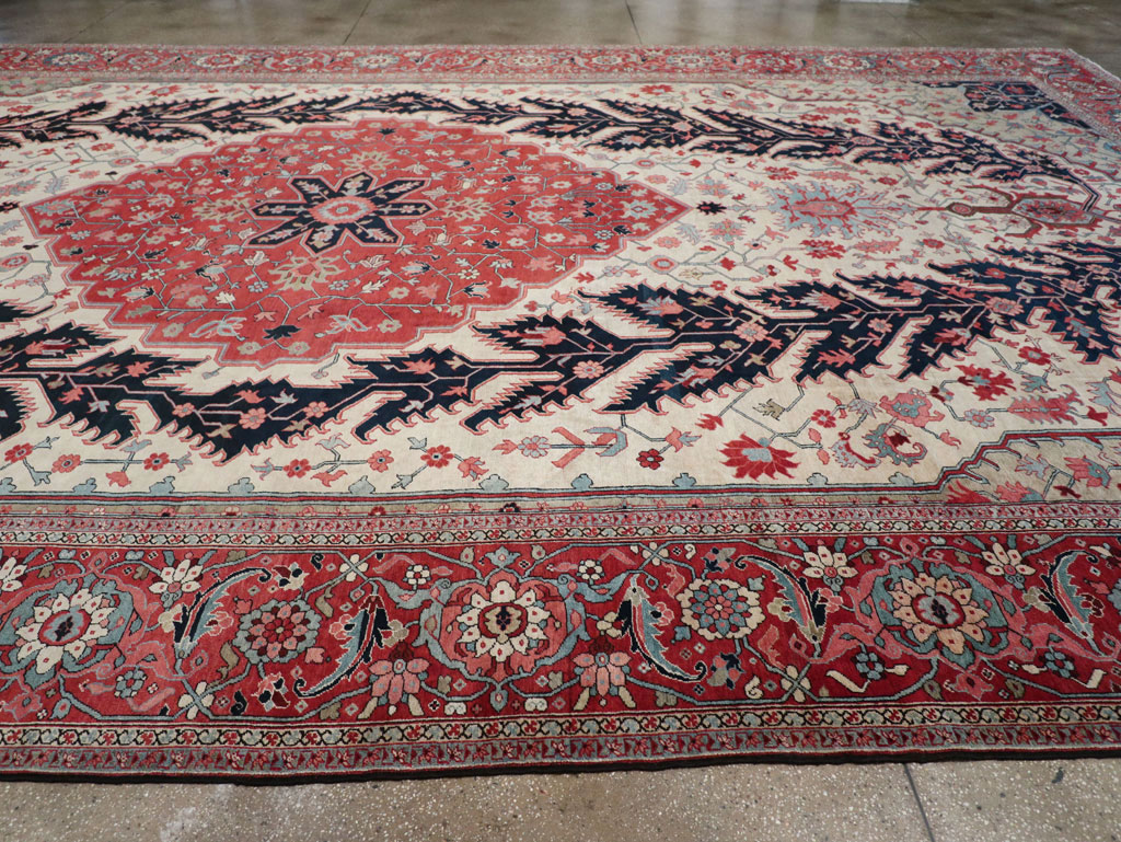 Antique Persian Serapi Oversize Carpet, No.33297 - Gss