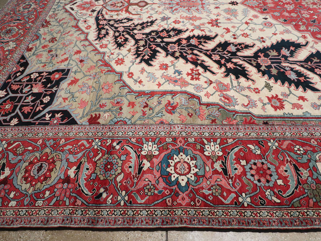 Antique Persian Serapi Oversize Carpet, No.33297 - Gss