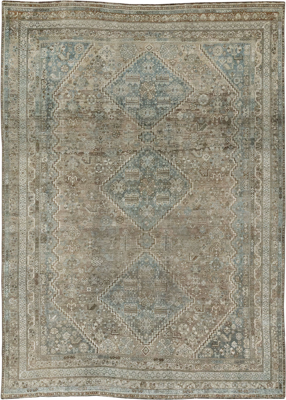 Vintage Persian Shiraz Accent Carpet, No.33310 - Gss
