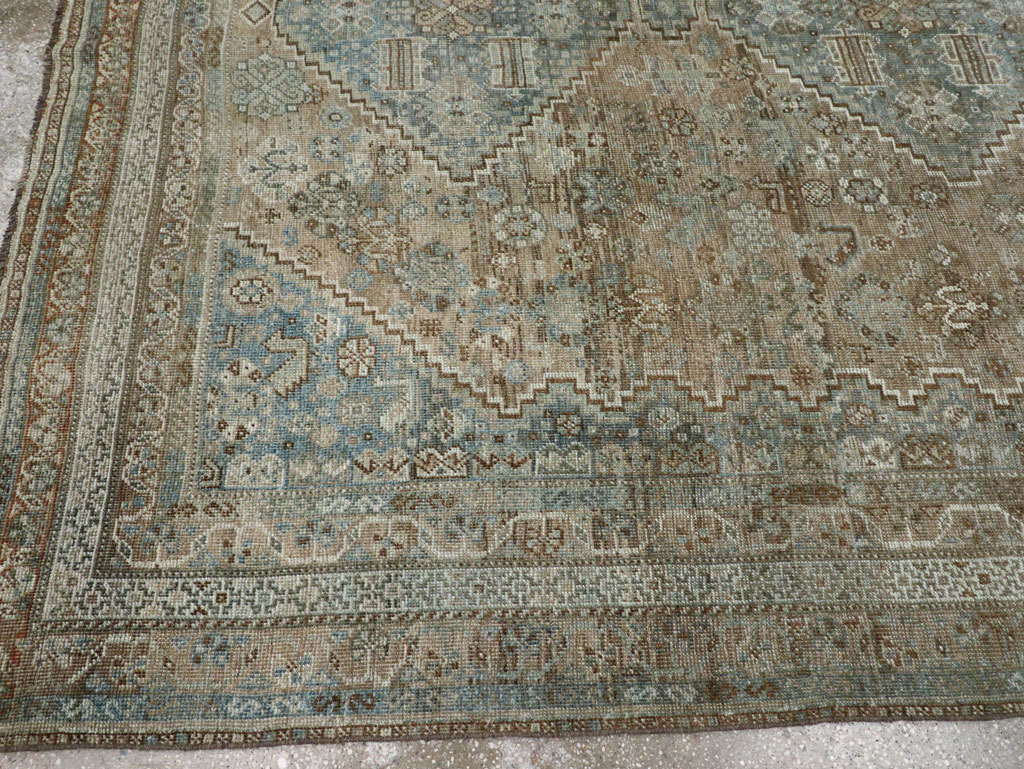 Vintage Persian Shiraz Accent Carpet, No.33310 - Gss